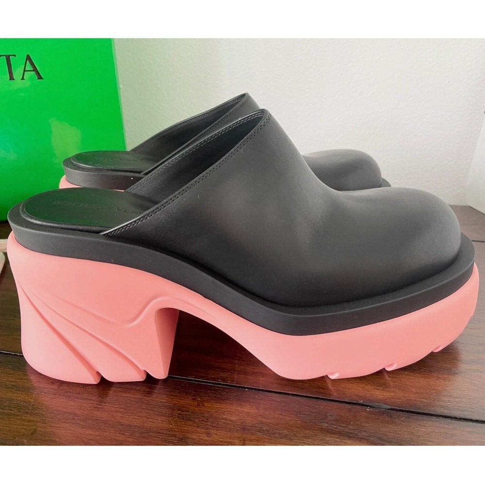 Bottega Veneta 668525 Black leather Mules with Pink platform heels, 37.5